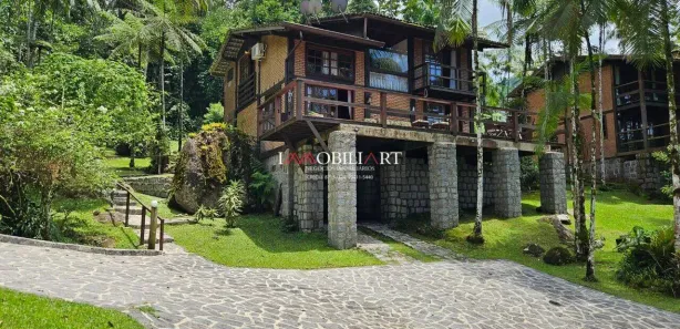 Casa de Condomínio com 3 Quartos à venda, 123m² no Serrinha do Alambari (Agulhas Negras), Resende