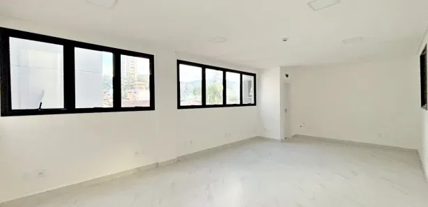 Conjunto Comercial / Sala para alugar, 38m² no Velha, Blumenau