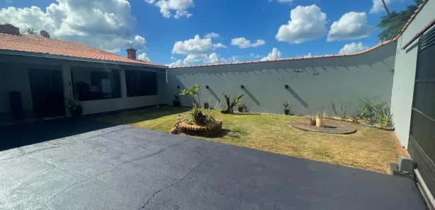 Fazenda / Sítio / Chácara com 3 Quartos à venda, 150m² no , Ibiporã