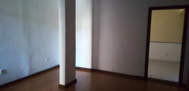 Casa com 1 Quarto para alugar, 35m² no Vila Rosali, São João de Meriti