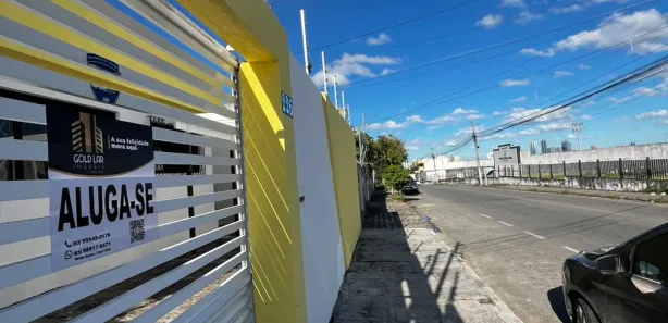 Casa com 4 Quartos para alugar, 180m² no São José, Campina Grande