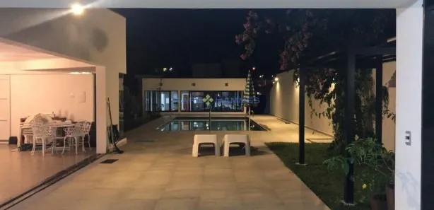 Casa com 4 Quartos à venda, 400m² no Castelanea, Petrópolis