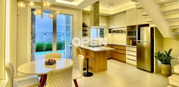 Sobrado com 3 Quartos à venda, 135m² no Nossa Senhora das Graças, Canoas