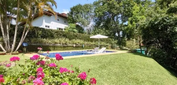Casa de Condomínio com 2 Quartos à venda, 1380m² no Nogueira, Petrópolis