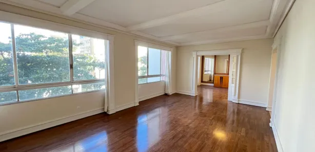 Apartamento com 3 Quartos para alugar, 210m² no Higienópolis, São Paulo