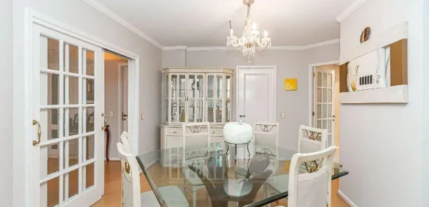 Apartamento com 3 Quartos para alugar, 149m² no Centro, Curitiba