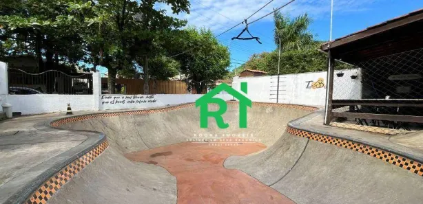 Hotel / Motel / Pousada com 20 Quartos à venda, 1000m² no Guaiúba, Guarujá