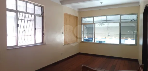 Sobrado com 3 Quartos para venda ou aluguel, 210m² no Santa Rosa, Niterói