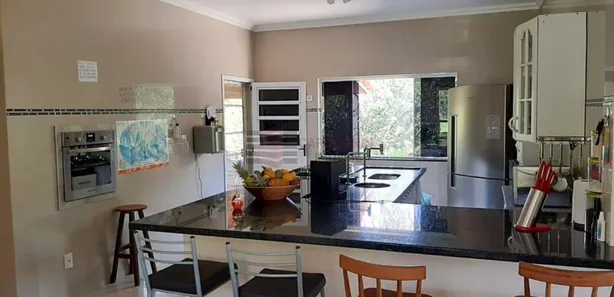 Fazenda / Sítio / Chácara com 3 Quartos à venda, 270m² no Vila Velha, Caçapava