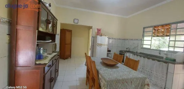 Fazenda / Sítio / Chácara com 3 Quartos para alugar, 110m² no Chácara Itamarati, Caçapava