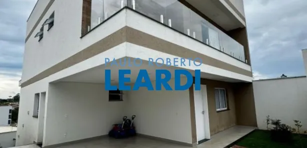 Sobrado com 3 Quartos à venda, 258m² no Loteamento Caldense, Poços de Caldas