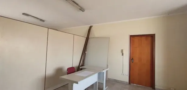 Conjunto Comercial / Sala para alugar, 50m² no Vila José Kalil Aun, Cosmópolis