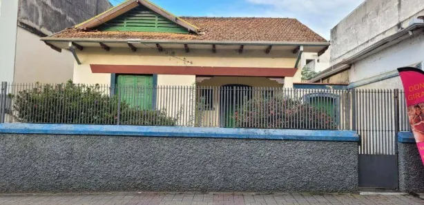 Casa Comercial com 4 Quartos à venda, 155m² no Centro, Guaratinguetá