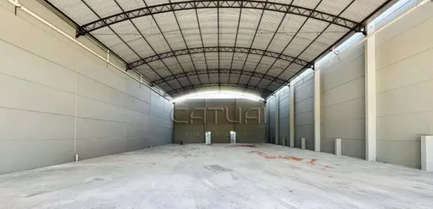 Galpão / Depósito / Armazém com 1 Quarto para venda ou aluguel, 800m² no Conjunto Habitacional Collor de Melo, Cambé