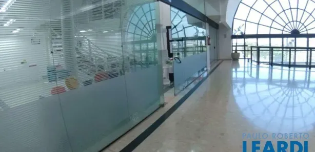 Loja / Salão / Ponto Comercial à venda, 145m² no Alphaville, Santana de Parnaíba