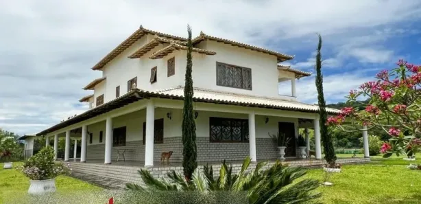 Fazenda / Sítio / Chácara com 4 Quartos à venda, 112000m² no Zona Rural, Tanguá