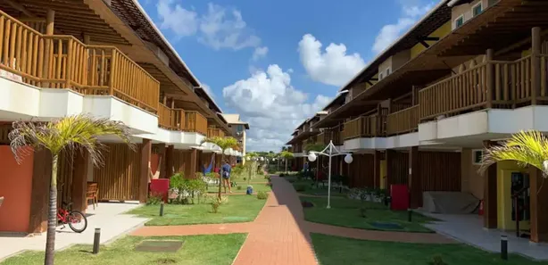 Casa de Condomínio com 2 Quartos para alugar, 70m² no Itacimirim (Monte Gordo), Camaçari