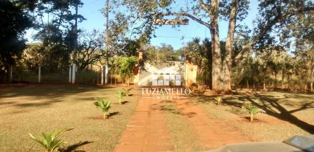 Fazenda / Sítio / Chácara com 4 Quartos à venda, 1000m² no Chácaras Saia Velha, Valparaíso de Goiás