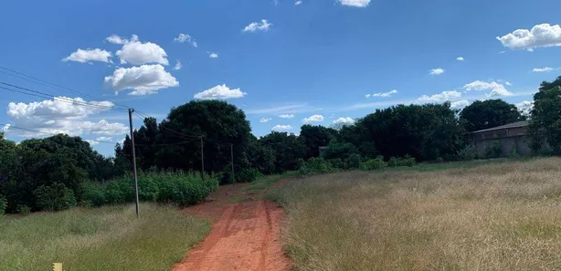 Fazenda / Sítio / Chácara com 3 Quartos à venda, 5000m² no Chácara Lourdes Meireles, Valparaíso de Goiás