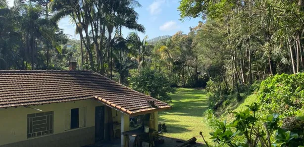 Fazenda / Sítio / Chácara com 4 Quartos à venda, 380m² no , Ibiúna