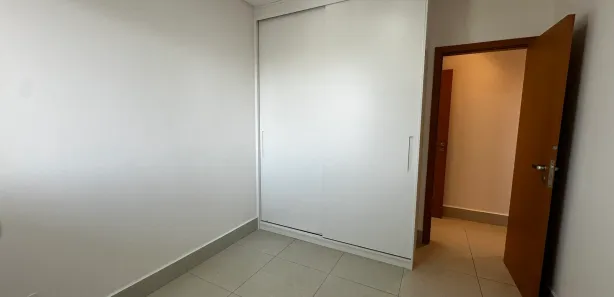 Apartamento com 3 Quartos para alugar, 114m² no Vila Edmundo, Taubaté