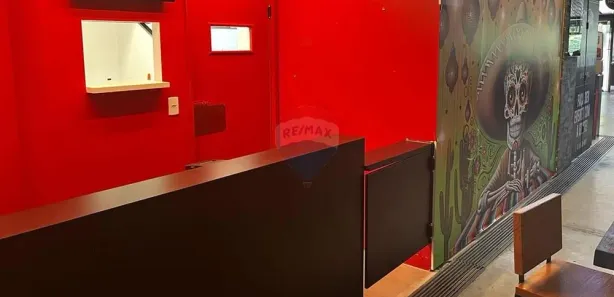 Loja / Salão / Ponto Comercial à venda, 47m² no Mossunguê, Curitiba