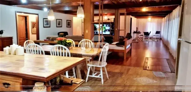 Fazenda / Sítio / Chácara à venda, 200m² no Colônia Murici, São José dos Pinhais