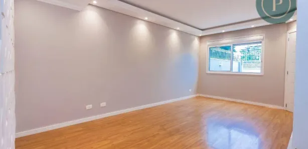 Sobrado com 3 Quartos à venda, 160m² no Xaxim, Curitiba