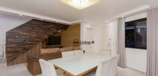 Sobrado com 3 Quartos à venda, 130m² no Santa Cândida, Curitiba