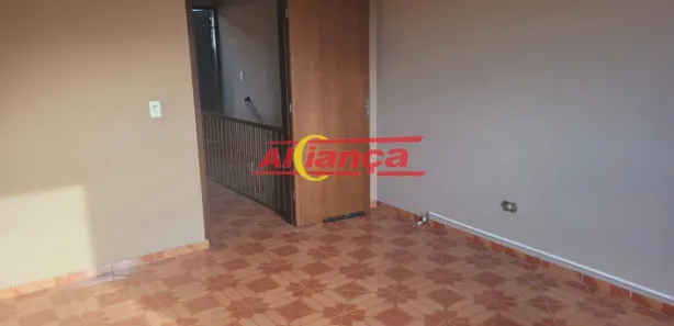 Sobrado com 3 Quartos para alugar, 133m² no Jardim São Francisco, Guarulhos