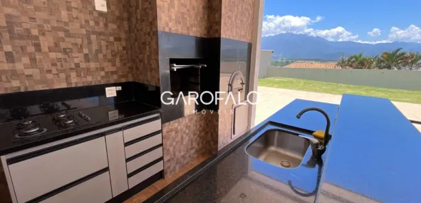 Casa de Condomínio com 5 Quartos à venda, 440m² no Casa da Lua, Resende