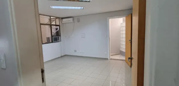 Prédio Inteiro com 6 Quartos à venda, 497m² no Quebec, Londrina
