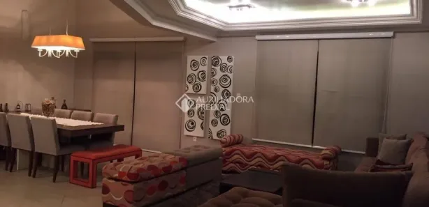 Sobrado com 4 Quartos à venda, 329m² no Pastoril, Ribeirão Pires