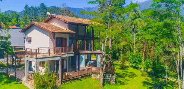 Casa de Condomínio com 3 Quartos à venda, 220m² no , Resende