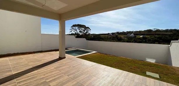 Sobrado com 4 Quartos à venda, 181m² no Jardins Capri, Senador Canedo