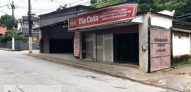 Loja / Salão / Ponto Comercial à venda, 689m² no Centro, Paty do Alferes