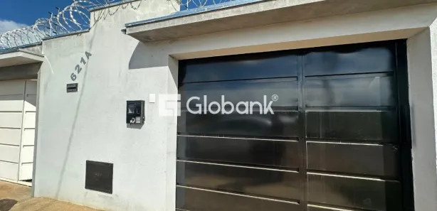 Casa com 3 Quartos para alugar, 90m² no Jardim Olímpico, Montes Claros