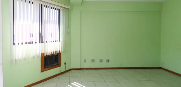 Conjunto Comercial / Sala à venda, 43m² no Centro, Canoas
