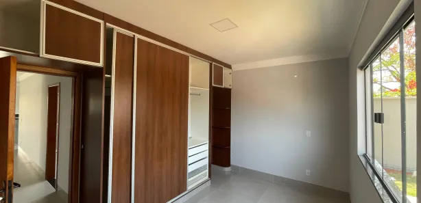 Casa de Condomínio com 3 Quartos à venda, 260m² no , Hidrolândia