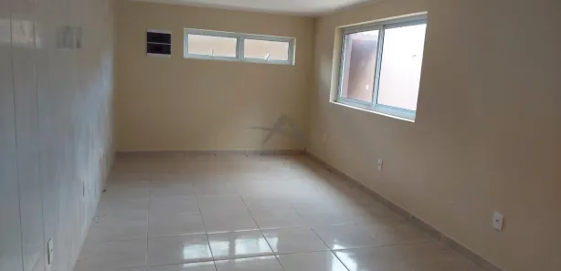 Sobrado com 3 Quartos à venda, 180m² no Centro, Embu das Artes