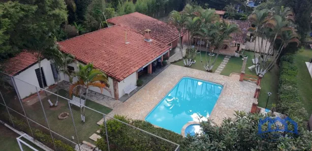 Fazenda / Sítio / Chácara com 4 Quartos à venda, 2057m² no , Mairinque