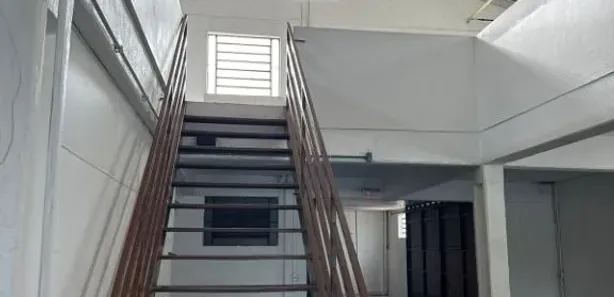 Galpão / Depósito / Armazém para venda ou aluguel, 800m² no Sarandi, Porto Alegre