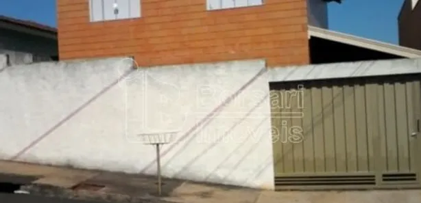 Sobrado com 4 Quartos à venda, 249m² no Centro, Araraquara