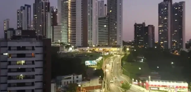 Apartamento com 2 Quartos para alugar, 65m² no Manaíra, João Pessoa