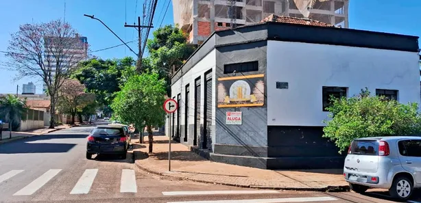 Conjunto Comercial / Sala para alugar, 262m² no Centro, Arapongas