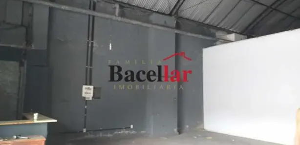 Galpão / Depósito / Armazém à venda, 545m² no Tanque, Rio de Janeiro