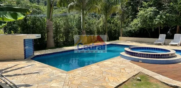 Fazenda / Sítio / Chácara com 3 Quartos para alugar, 680m² no Porteira Preta, Mogi das Cruzes