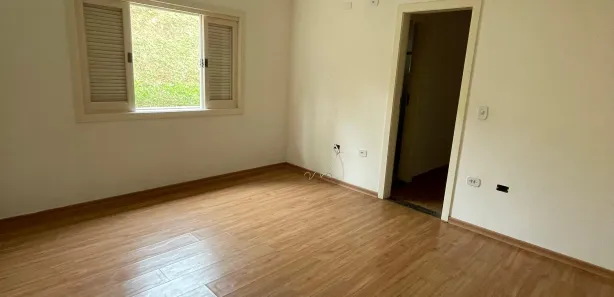 Casa com 3 Quartos à venda, 220m² no Fazenda da Ilha, Embu-Guaçu