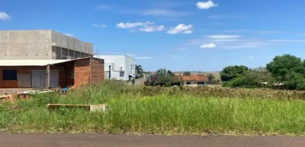 Terreno / Lote Comercial à venda, 400m² no Centro, Tupãssi