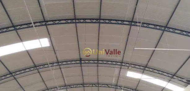 Galpão / Depósito / Armazém para alugar, 2500m² no Centro, Taubaté